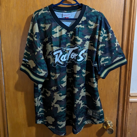 Mitchell & Ness Hardwood Classics Raptors Short Sleeve Jersey, Green Camo, 2XL - Picture 1 of 9